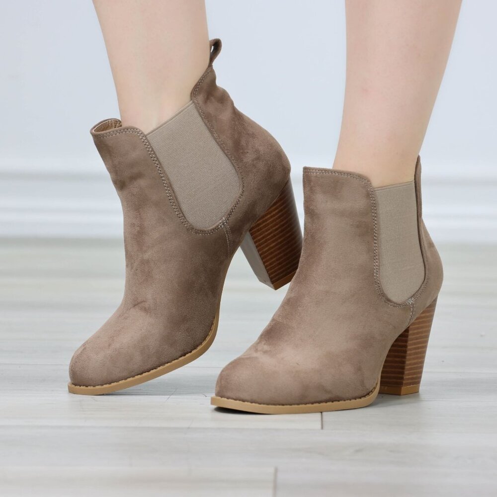Womens Ankle Boots High Heel Tan Elastic Gore Synthetic Suede Round Toe - Picture 9 of 11